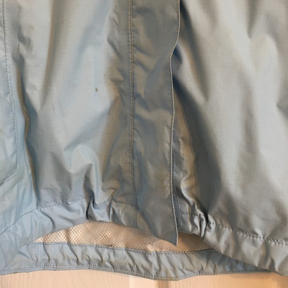 The Nortface Rain Jacket - Picture 4 of 4